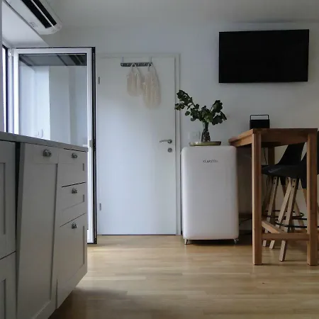 Apartma Na Terasi * イゾラ