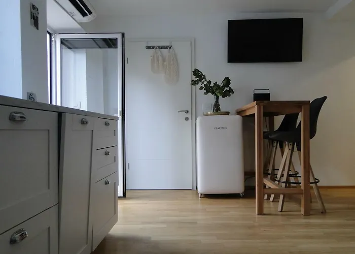 Apartma Na Terasi * 이졸라